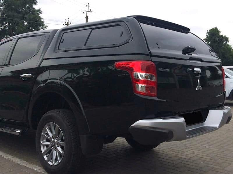 Hardtop Aeroklas Mitsubishi L200 2015 un presente - Finestre scorrevoli | Doppia cabina