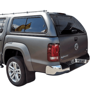 Hardtop Aeroklas VW Amarok 2010-2022 con finestrini scorrevoli Aeroklas nero profondo (2T2T) AK-SLD-2T2T-RKE Xperts4x4