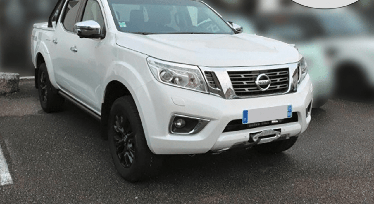 Verricello Piastra di Nissan Navara NP300 e Classe X su Pare-choc d'origine - N4 OFFROAD - Esperti 4x4