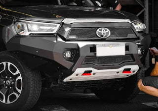 Paraurti anteriore Rival Toyota Hilux 2021 un presente leggero e robusto RIVAL Xperts4x4